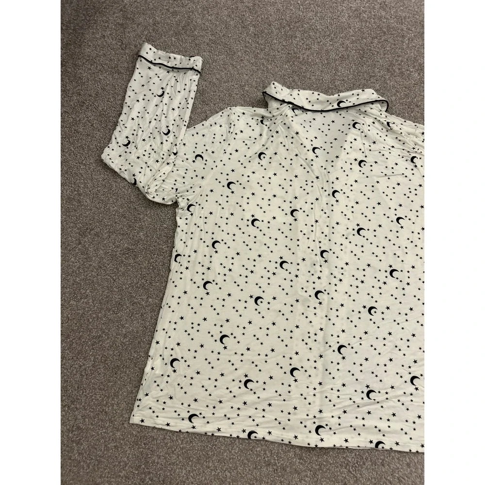 Cozy Soft Pajama Top Womens XL White Celestial Moon Star Print Excellent L/S